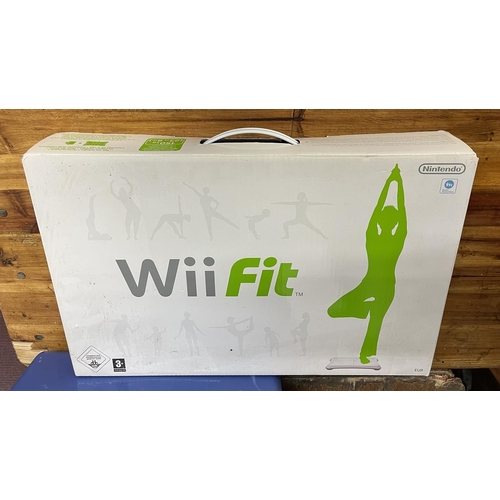 224 - Nintendo Wii games console including Wii fit games accessories