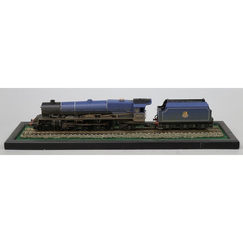 28 - Hornby 00 Gauge R2448 BR Princess Royal Class Lady Patricia - Factory weathered as new in display ca... 