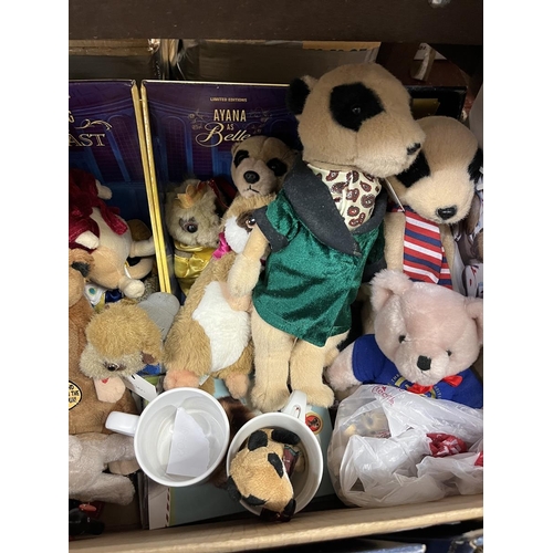 287 - Large collection of Meerkat toys