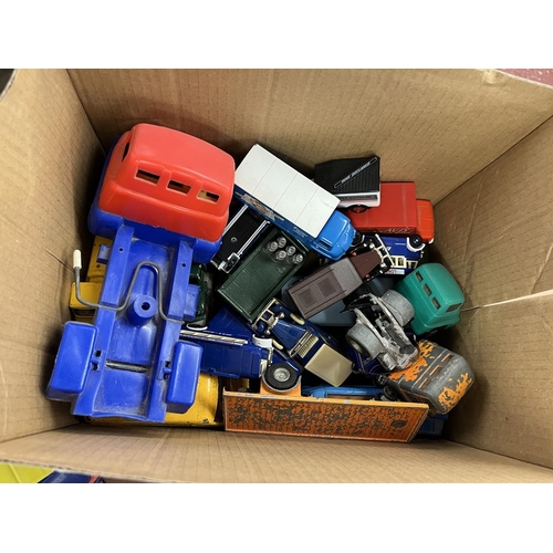 291 - Collection of mostly die cast vehicles