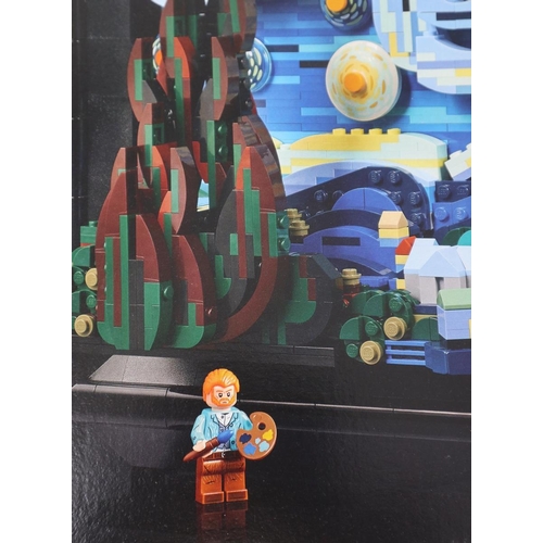 389 - Lego Ideas: Vincent Van Gogh - The Starry Night 21333 complete in original box