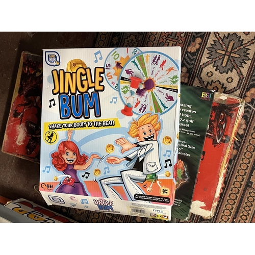 420 - Collection of board games including Connect 4, Risk etc