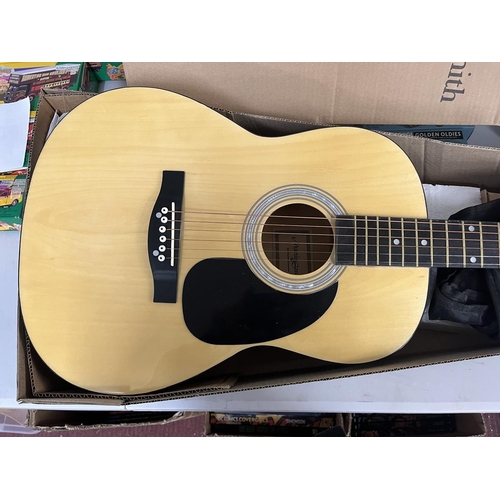 440 - Acoustic guitar with bag - As new in original box 