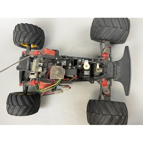 447 - Tamiya Mad Bull radio control car