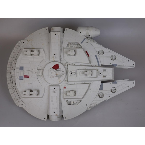 45 - Large Star Wars Millennium Falcon - Approx length 73cm