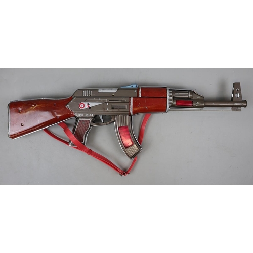 459 - Battery powered toy - QSH ME-614 Machine gun AK 47 - 1960-1969