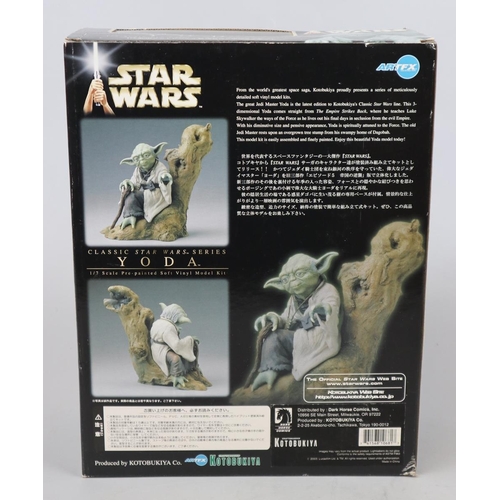 61 - Star Wars 1/7 pre painted vinyl model kit - Yoda together with Jar Jar Binks tooth brush set