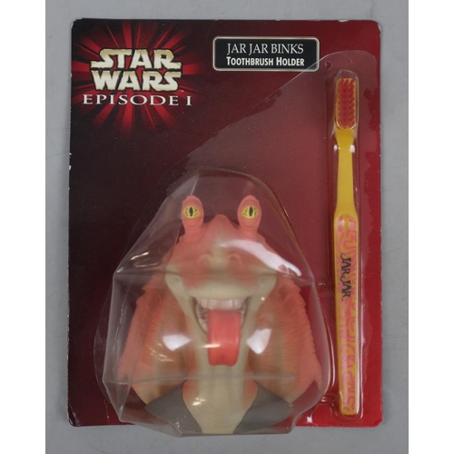 61 - Star Wars 1/7 pre painted vinyl model kit - Yoda together with Jar Jar Binks tooth brush set