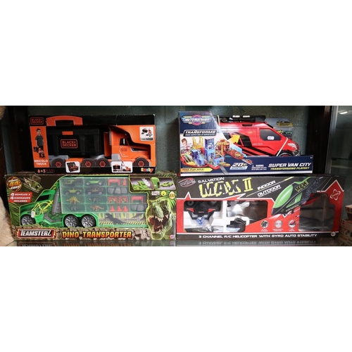 63 - Collection of toys to include 3D puzzles, Micro machine etc