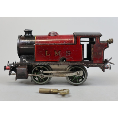 7 - 2 Hornby 0 gauge model clockwork railway engines