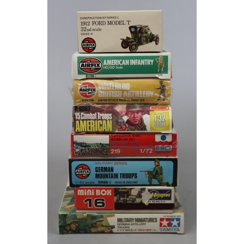 84 - Collection of boxed models to include Airfix & Matchbox