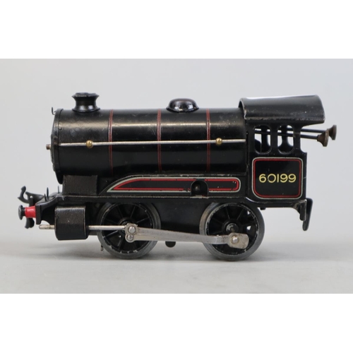 9 - 2 0 gauge clockwork model railway engines, 1 by Hornby