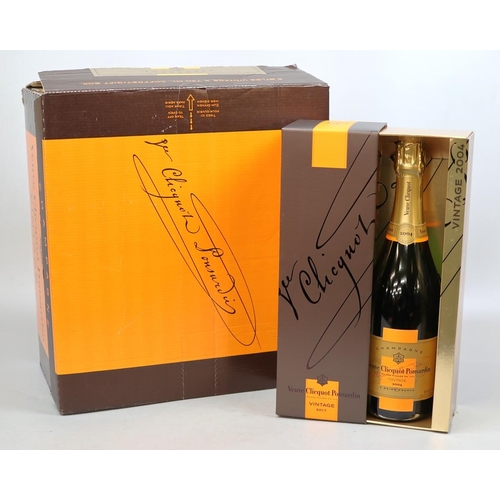 267 - 6 bottles of Veuve Clicquot Ponsardin vintage Champagne