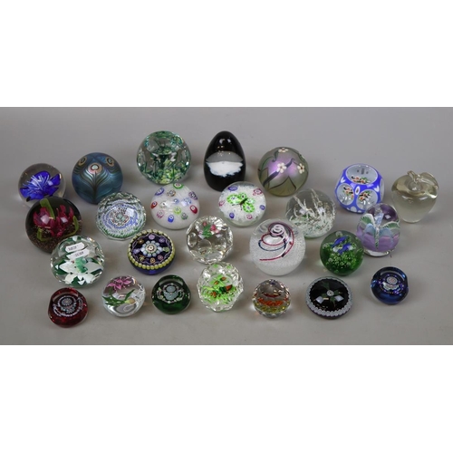 289 - Collection of paperweights to include Caithness, Selkirk and Orient & Flume