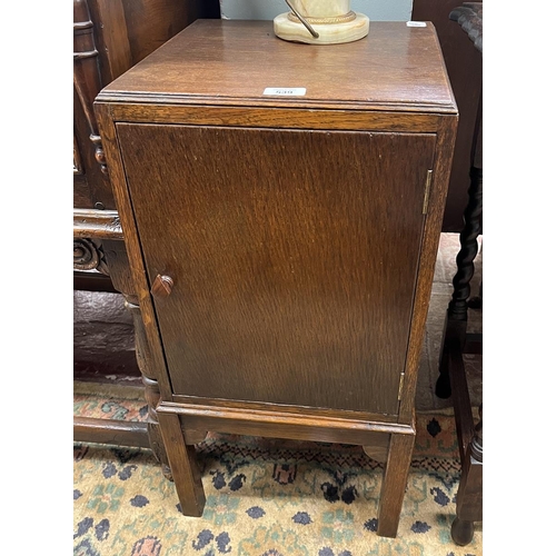 539 - Oak bedside cupboard