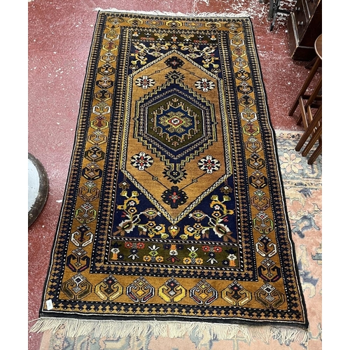 701 - Turkish Anatolian 'Yahyali' rug, all wool, handwoven - Approx 197cm x 108cm