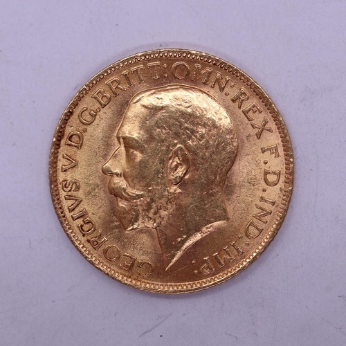 200 - Full gold sovereign 1915