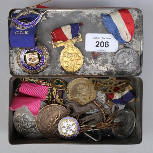 206 - Collection on militaria