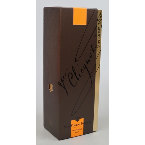 267 - 6 bottles of Veuve Clicquot Ponsardin vintage Champagne