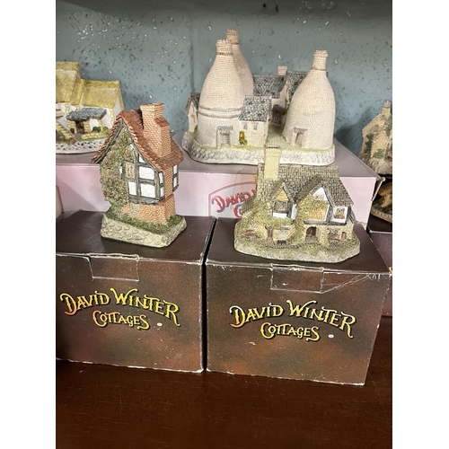 332 - Collection of David Winter Cottages in original boxes