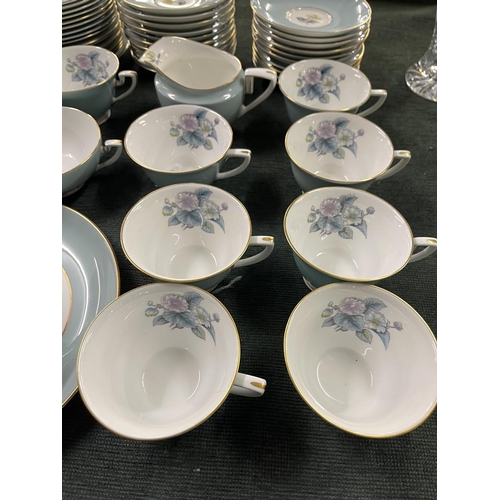 353 - Royal Worcester tea set - Woodland