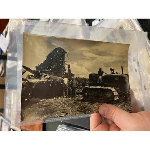 376 - 12 WW2 photos from the War in the Pacific - Many with information to verso