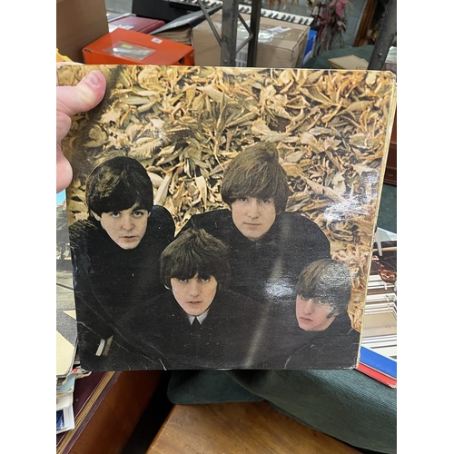 402 - Collection of Beatles records & ephemera