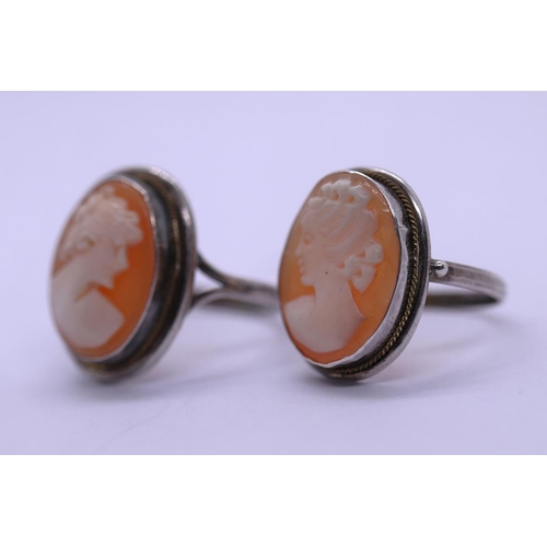 44 - 2 silver cameo rings