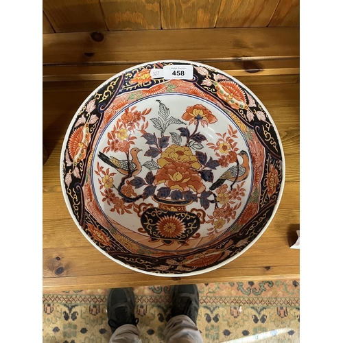 458 - Hand painted Oriental bowl with 6 figure mark to base