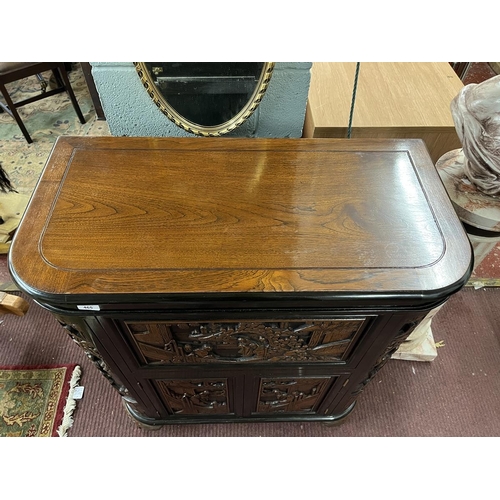 465 - Finely carved Oriental drinks cabinet - Approx W: 92cm  D: 46cm H: 108cm