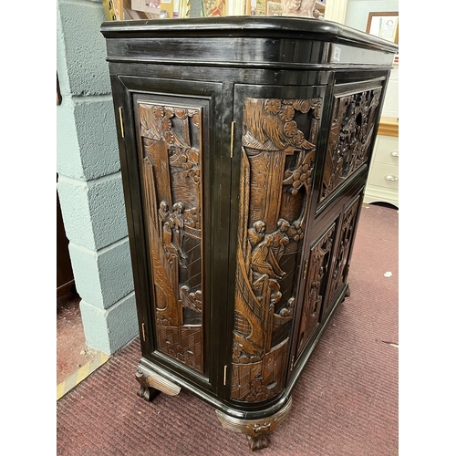 465 - Finely carved Oriental drinks cabinet - Approx W: 92cm  D: 46cm H: 108cm