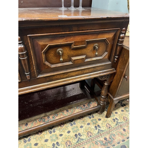 534 - Oak sideboard - Approx W: 181cm  D: 51cm H: 87cm