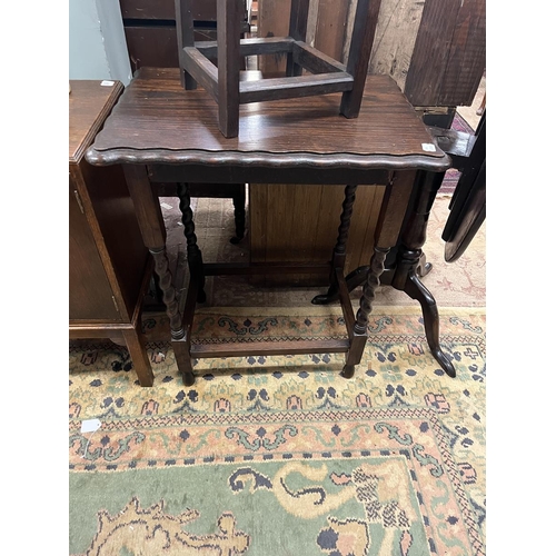 540 - Small oak stick stand together with an oak occasional table