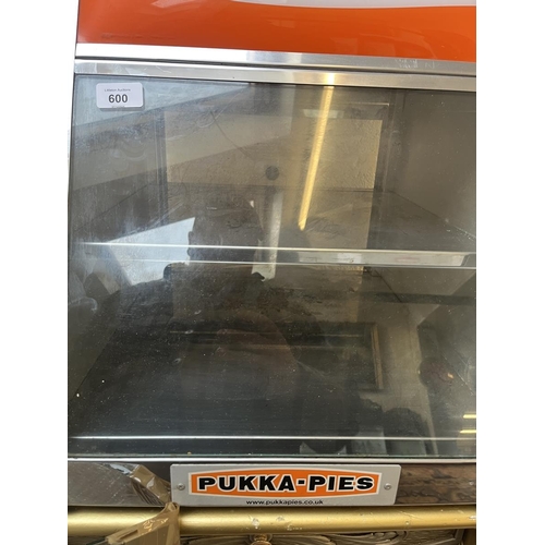 600 - Pukka pie heated cabinet