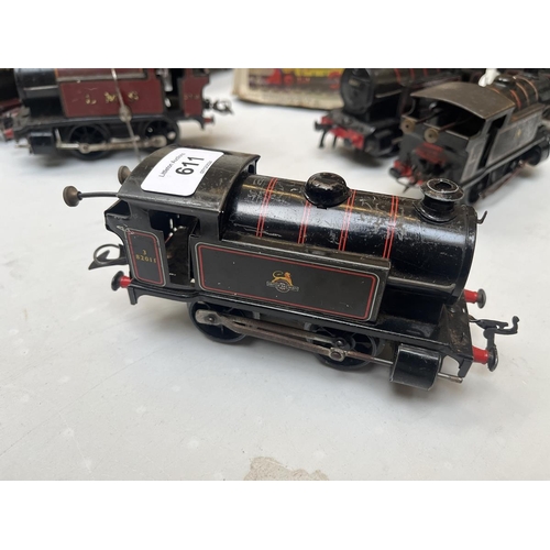 611 - Collection of black O gauge clockwork locomotives