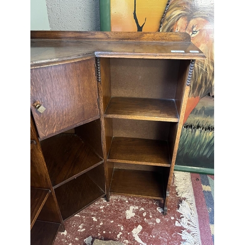 631 - Oak corner bookcase