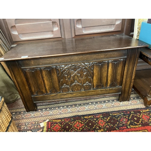 637 - Oak scroll-work blanket box