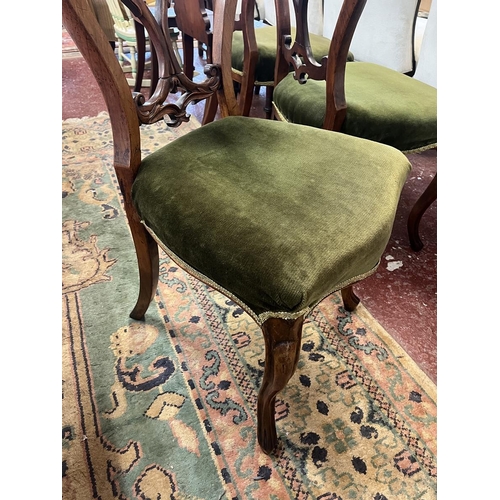 681 - Set of 4 fine Victorian balloon back chairs