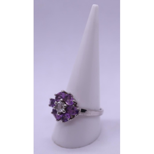 74 - Silver amethyst set ring - Size T