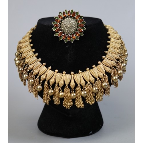 135 - Vintage costume jewellery including Trifari, Napier & Museum of Modern Art