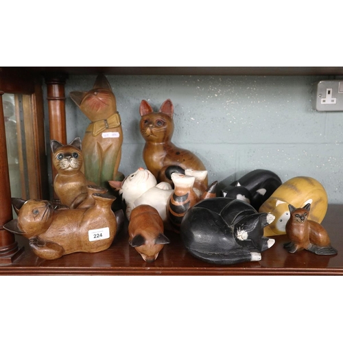 224 - Good collection of wooden cats