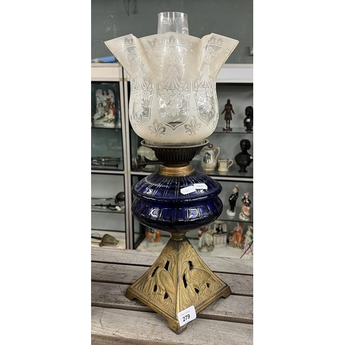 279 - Oil lamp with cobalt blue glass reservoir - Approx H48cm