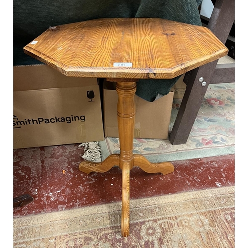 289 - Pitch pine occasional table