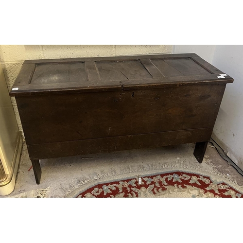 436 - Antique oak coffer