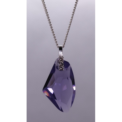 79 - Silver amethyst set pendent on silver chain