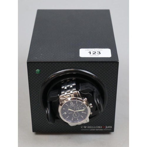 123 - Watch winder in working order with watch