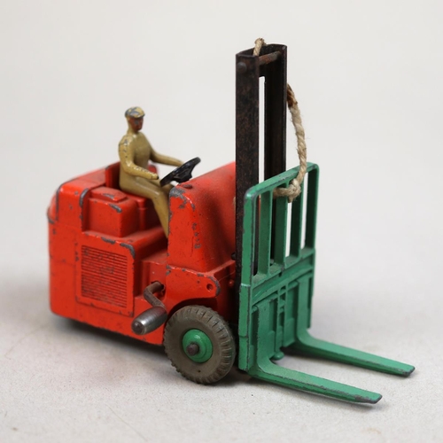 134 - 2 vintage Dinky toys forklift & car