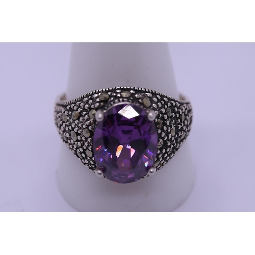 14 - Silver amethyst set ring - size W