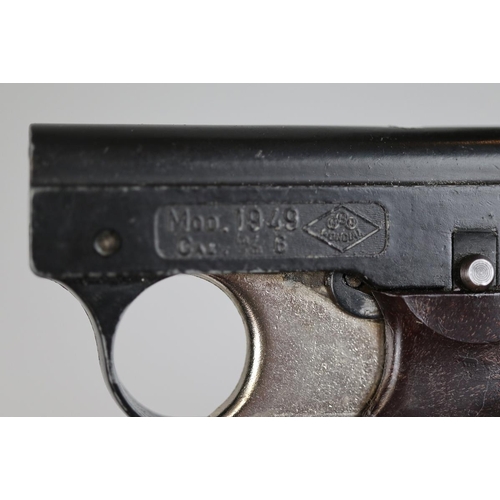 151 - Blank firing starting pistol Beretta model 1949