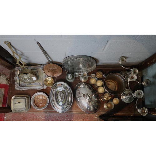 169 - Collection of mainly silver plate and metal ware to include P&O champagne bucket